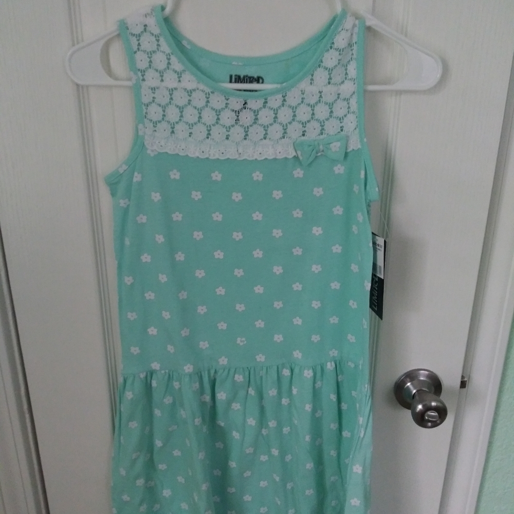 Girls dress